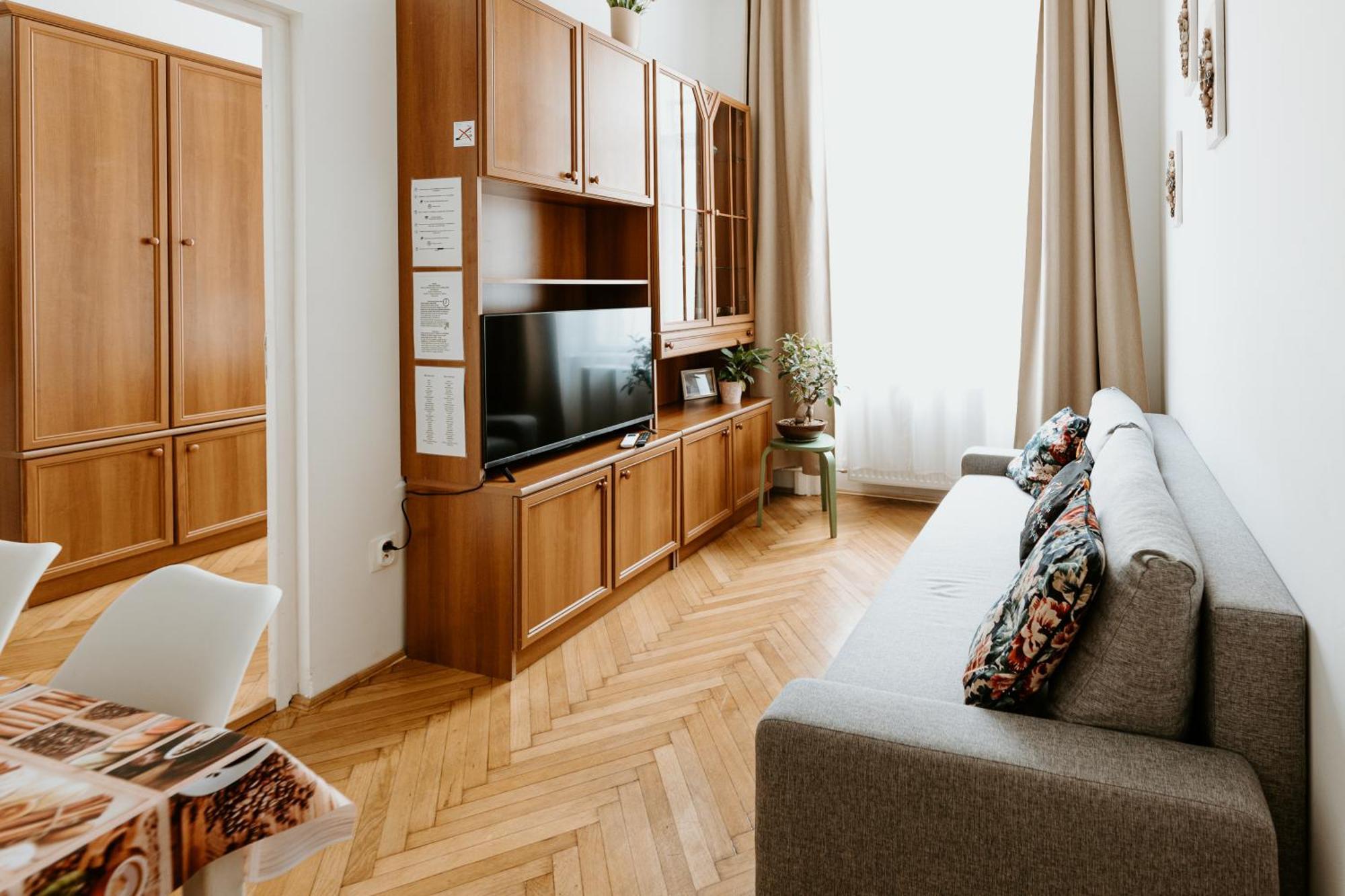 Margaret & Violet Apartments - Peaceful Stay Downtown بودابست المظهر الخارجي الصورة